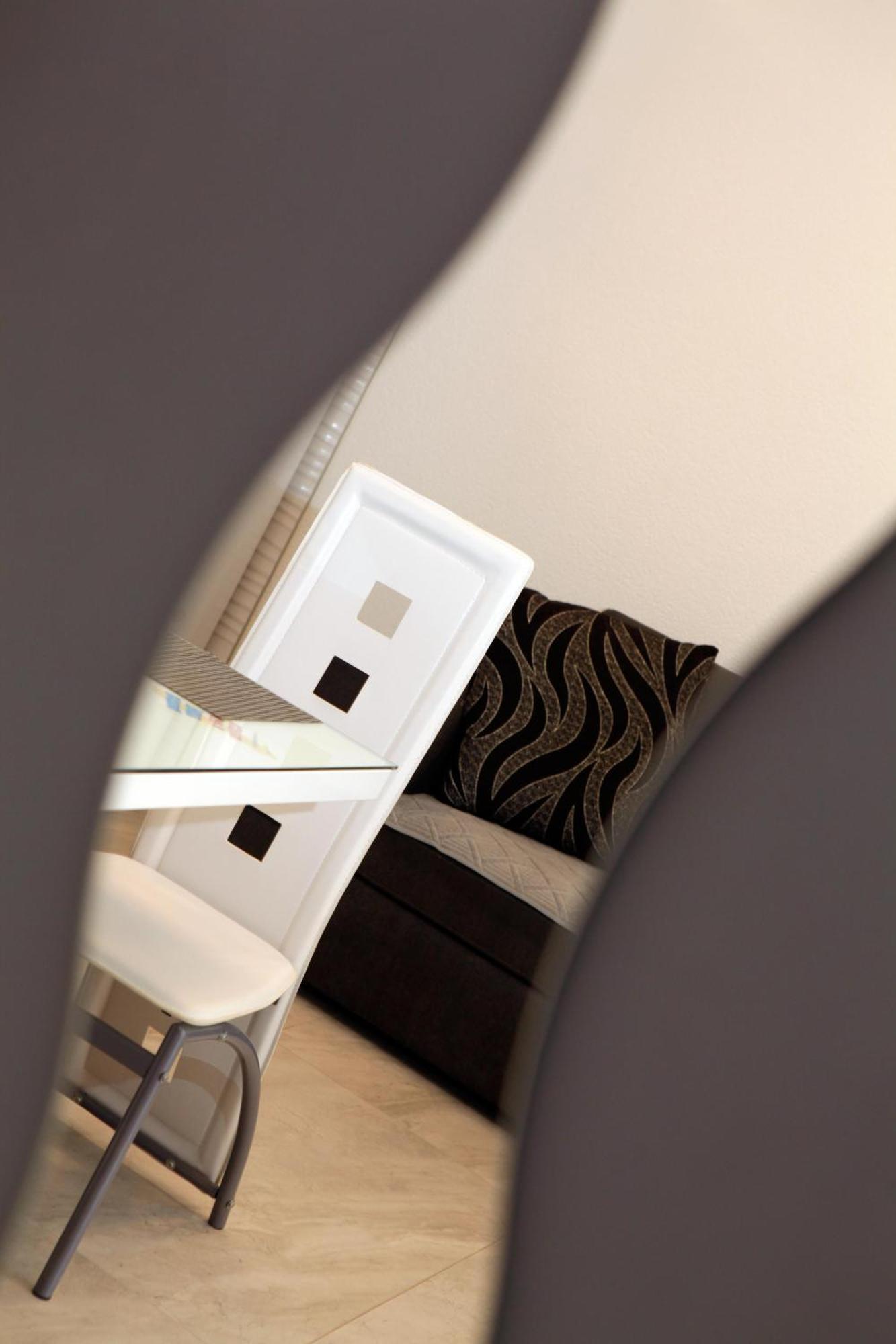 Apartments Toni Bol Pokoj fotografie