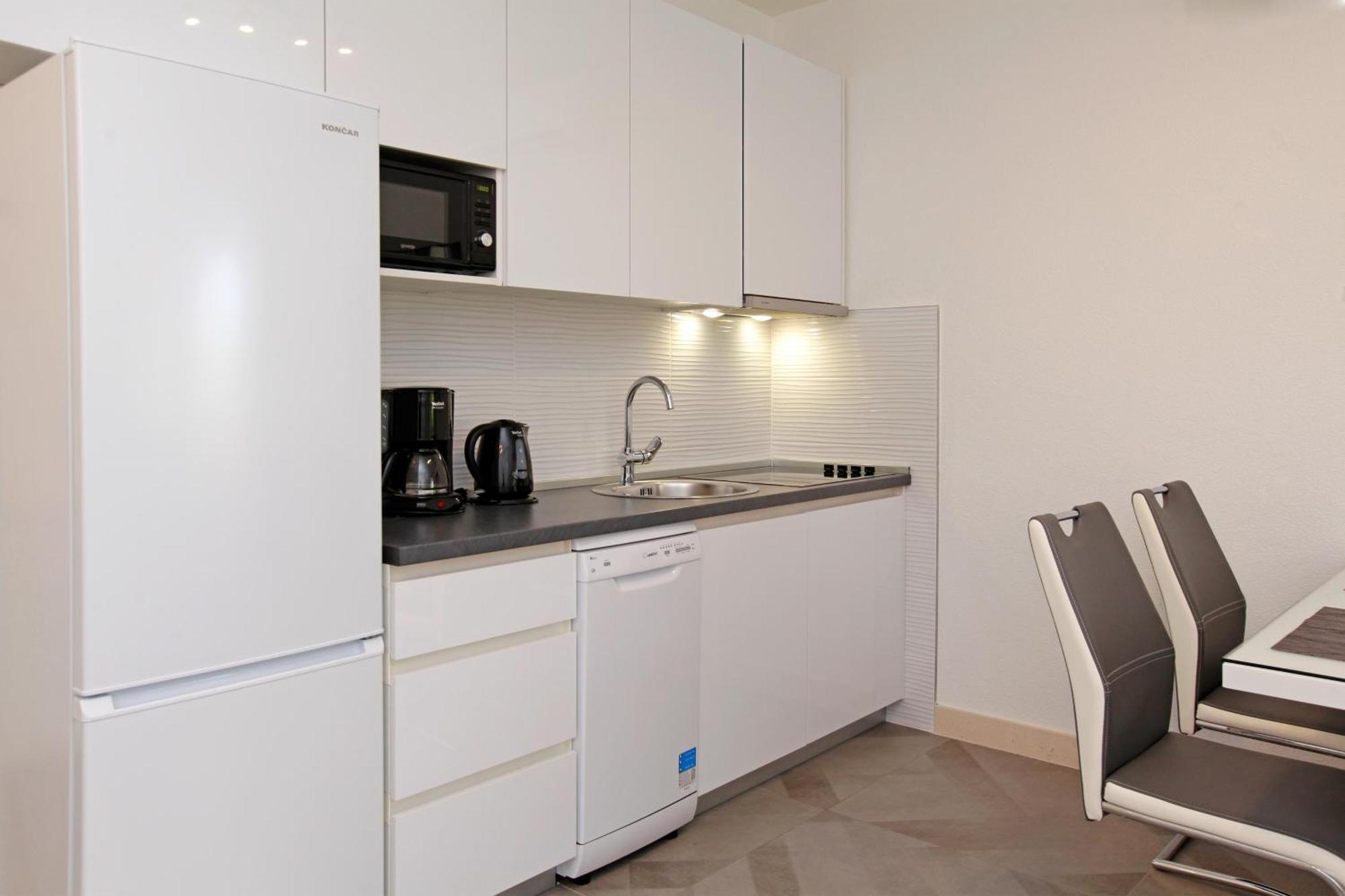 Apartments Toni Bol Pokoj fotografie